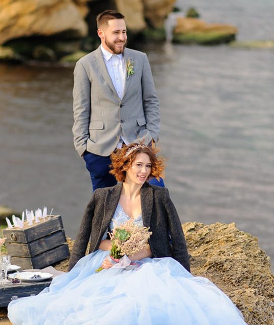 wedding-photo-session-of-a-couple-on-the-seashore-2021-09-01-01-22-24-utc.jpeg